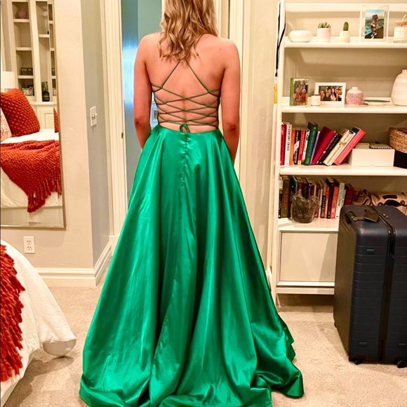 Sherri Hill Gown - Picture 2 of 3